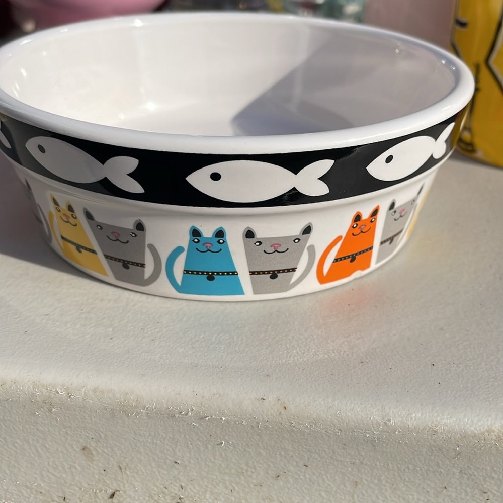 Cat Bowl - Picture 2 of 2